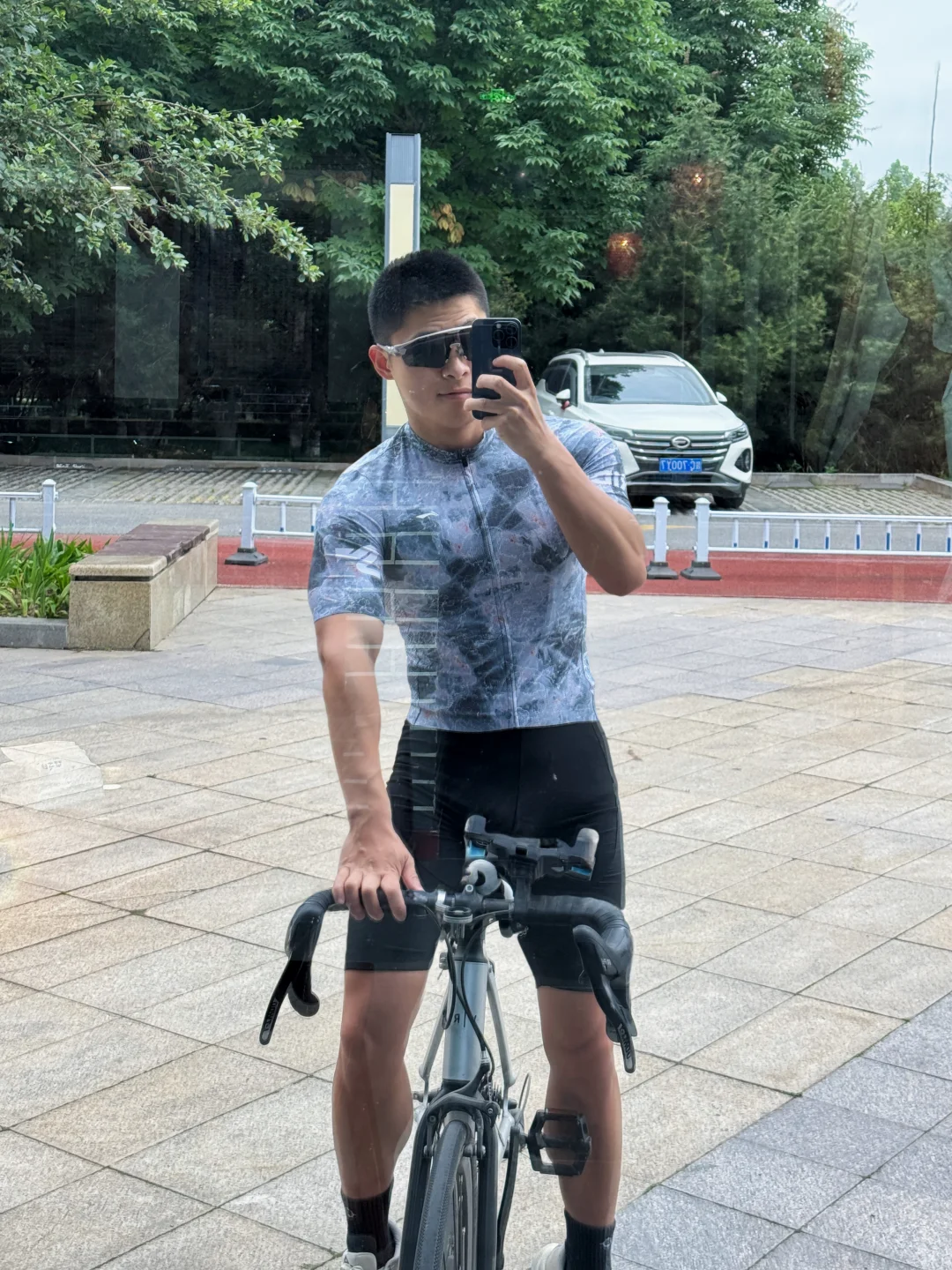 我先溜达一圈