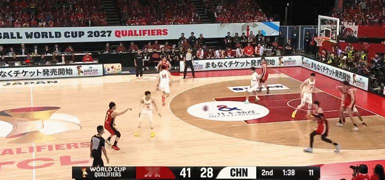 这TM是渡边还是安东尼……中国男篮vs日本男篮