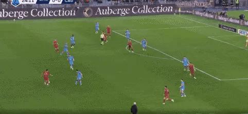 【早报】追平！罗马46分追平第四尤文！意甲】罗马2比0卡利亚里▼关键进球：24分