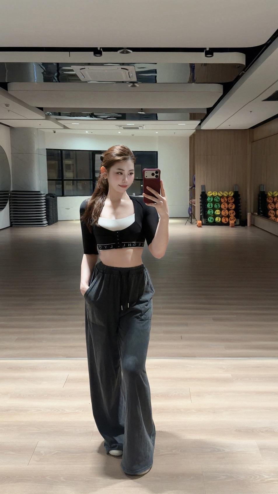 人生不过葱姜蒜 葱明一点 姜就一点 不行就蒜了
健身