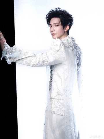 陈楚生地产界唱歌最好听的 陈楚生内娱演唱会的良心标杆 别人是开演唱会，陈楚生是直