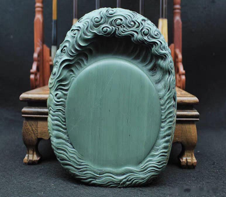 【精品展示】（二）砚台系列（2）：洮砚❸～～大师窦胜昌精品⑩。与师友们分享，一手