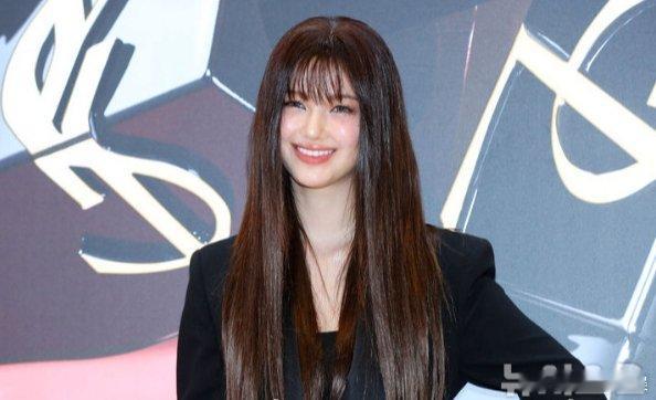 ADOR要求Danielle等赔偿431亿韩元 据法律界消息，ADOR以违约金及