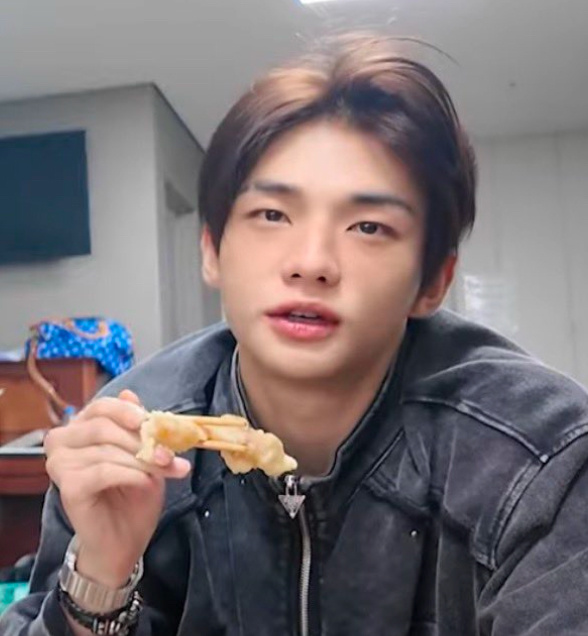 我跟你说啊吧啦吧啦吧啦 ​​​