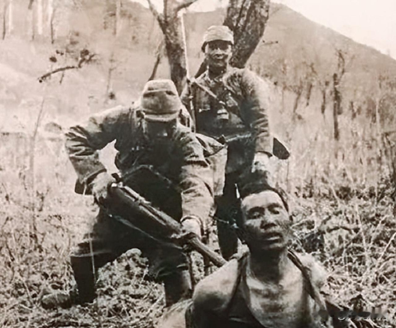 1942年，日军华北方面军司令官冈村宁次，搞了个“五一大扫荡”，导致八路军总部突