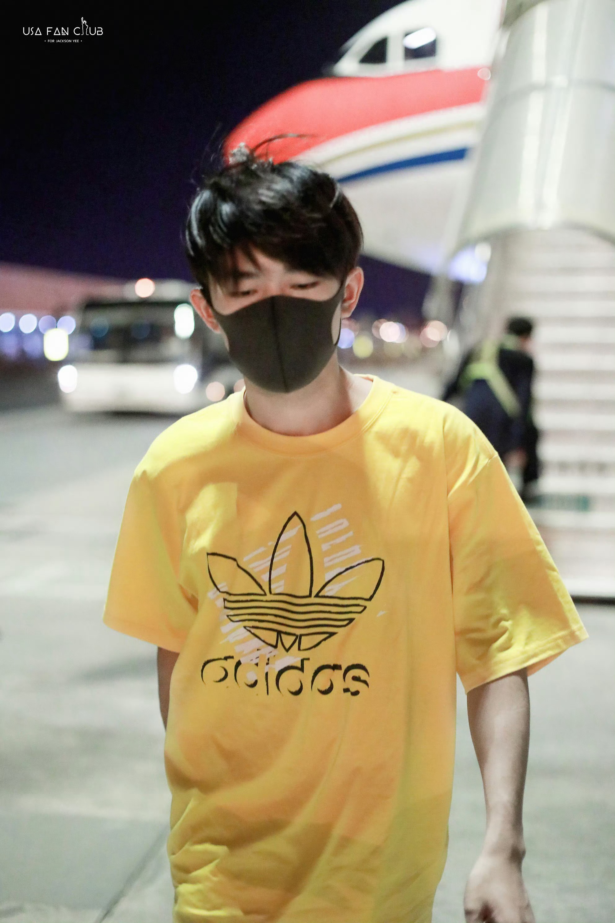 晚安 宝宝易烊千玺慕思品牌全球代言人