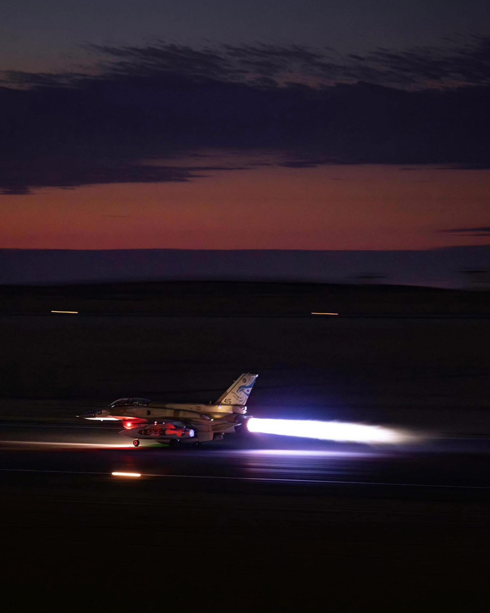 “怒吼雄狮”行动中的以色列空军（IAF）第140“金鹰”中队F35I第253“内