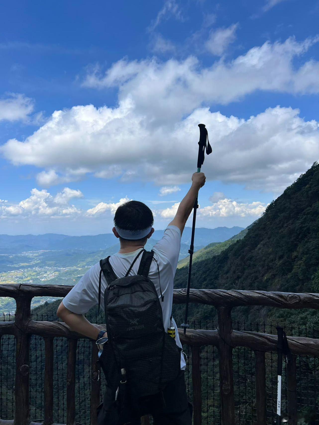 杨迪会因为爬山退圈杨迪自曝退圈原因你好星期六 杨迪你是认真的吗？为了爬山可以退圈