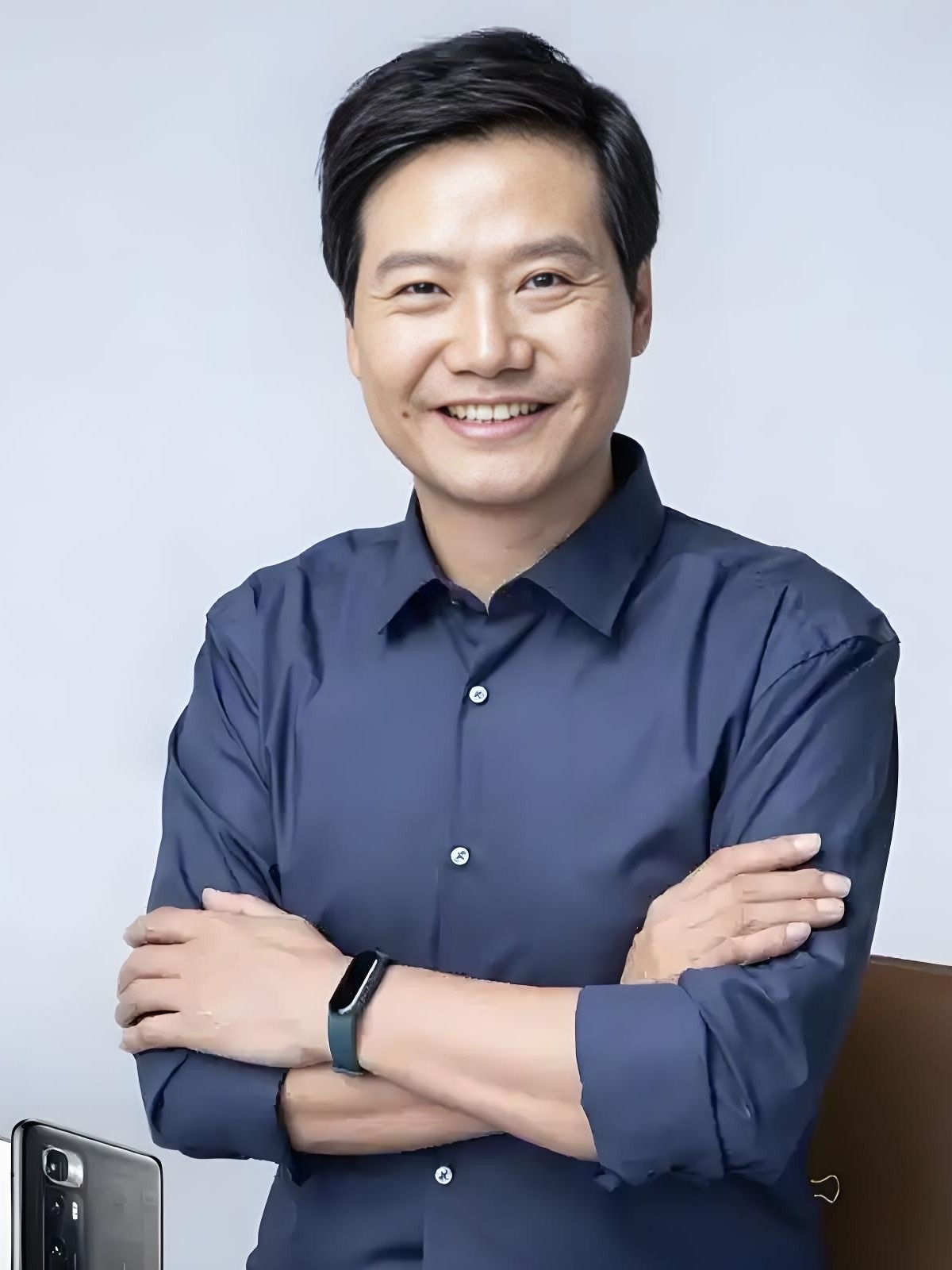 雷军谈人能不能改变命运 带着“我命由我不由天”的劲，把芯片失败的坎、造车质疑的声