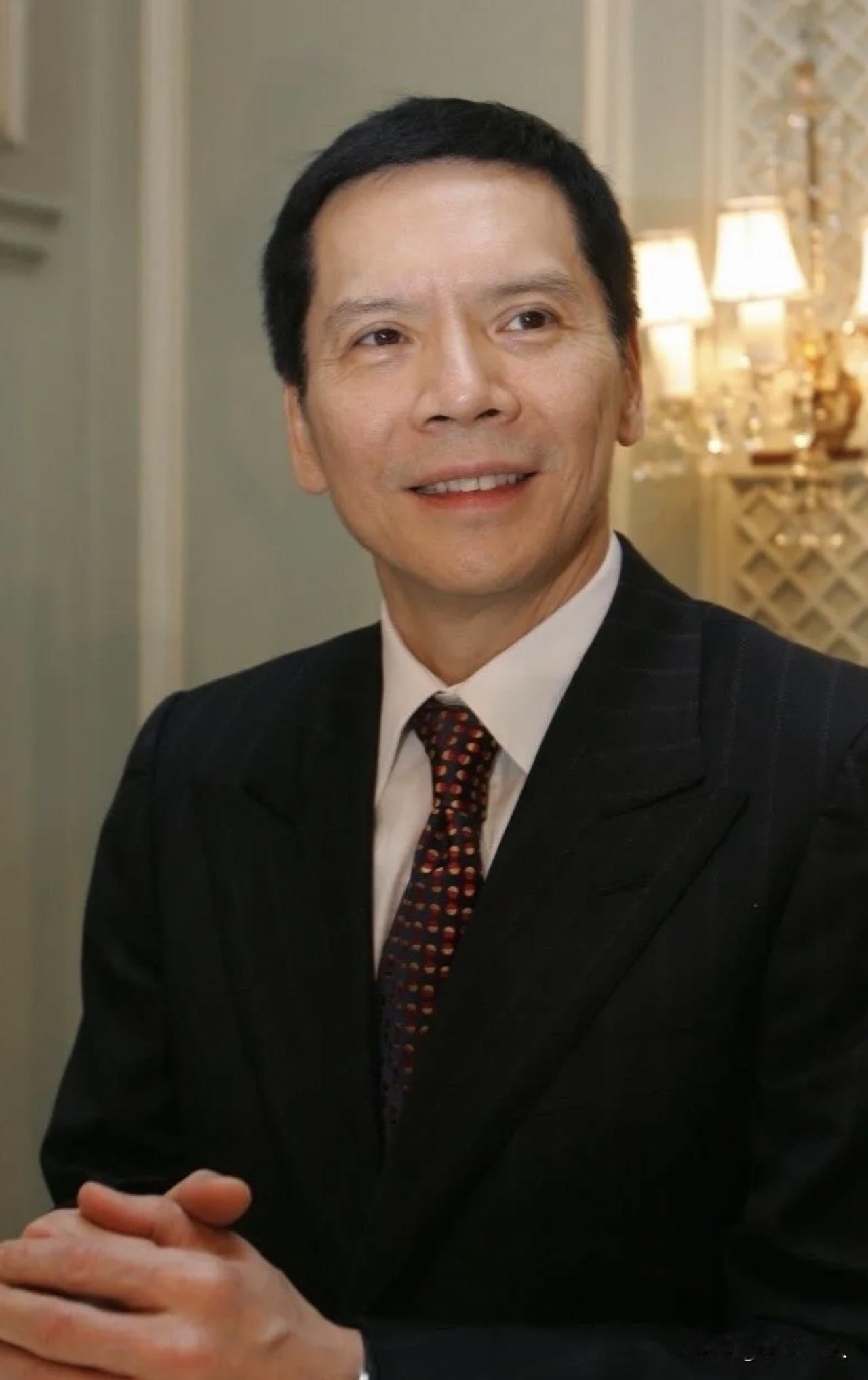 向华强，中国星集团主席。

我开过赌场，也拍过赌片，站在老板的角度告诉你：为什么