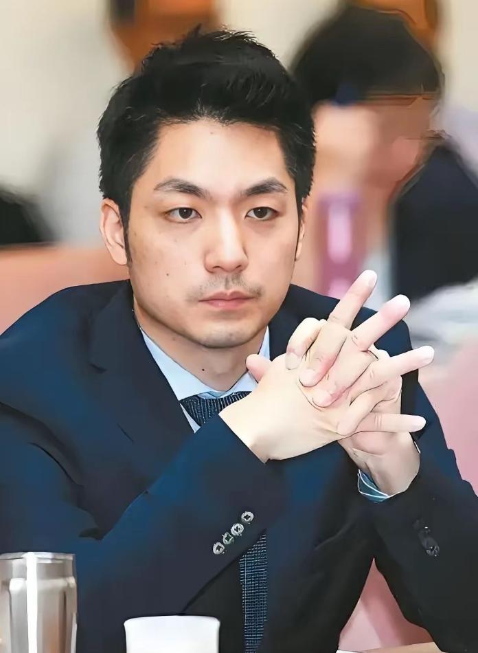 3月30日，针对中国国民党主席郑丽文赴大陆访问交流，引起政坛热议。 台北市长蒋万