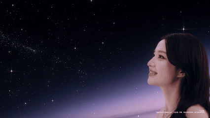 王楚然荣耀600幸运星女神降临 谁能拒绝这般绝美的星光造型，满是细碎星光点缀穿搭