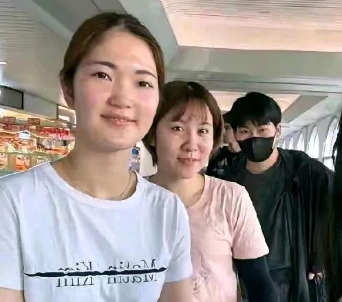 木原美悠:
在中国过得太快，回日本真有些依依不舍。
平野美宇:
真情流露啊！都是