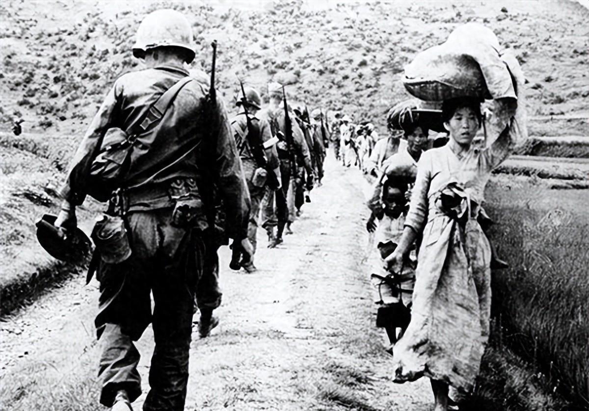 韩军为何对志愿军怀有深刻畏惧？李奇微称这是渗透骨髓的恐惧，甚至被视为谋反行为
公