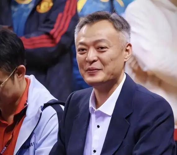 国乒这几位名帅，
谁是最令人佩服的国乒领军人？
秦志戬：中国乒协副主席、
国家乒