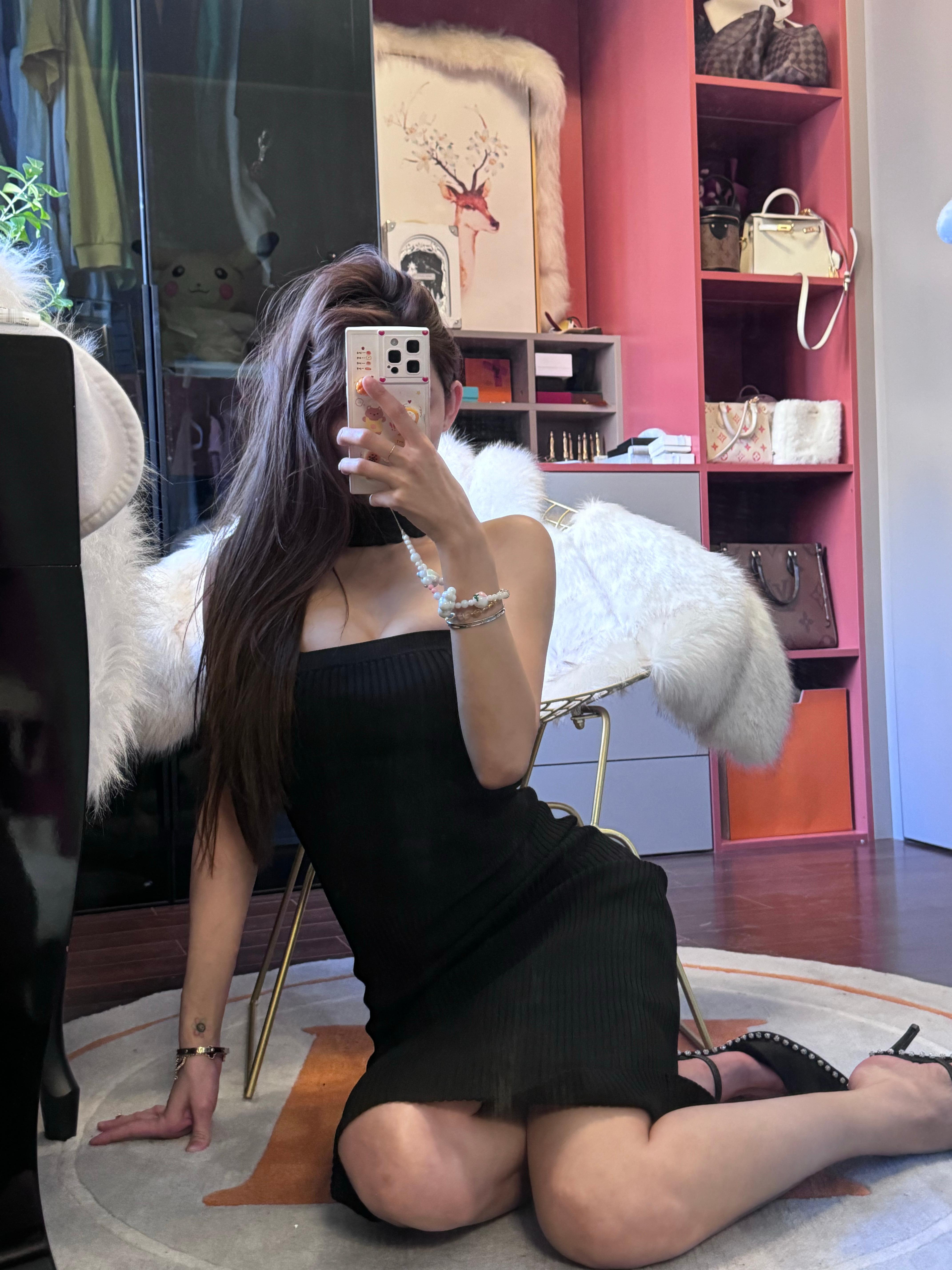 脚后跟越粉 踢人越狠 [doge] 