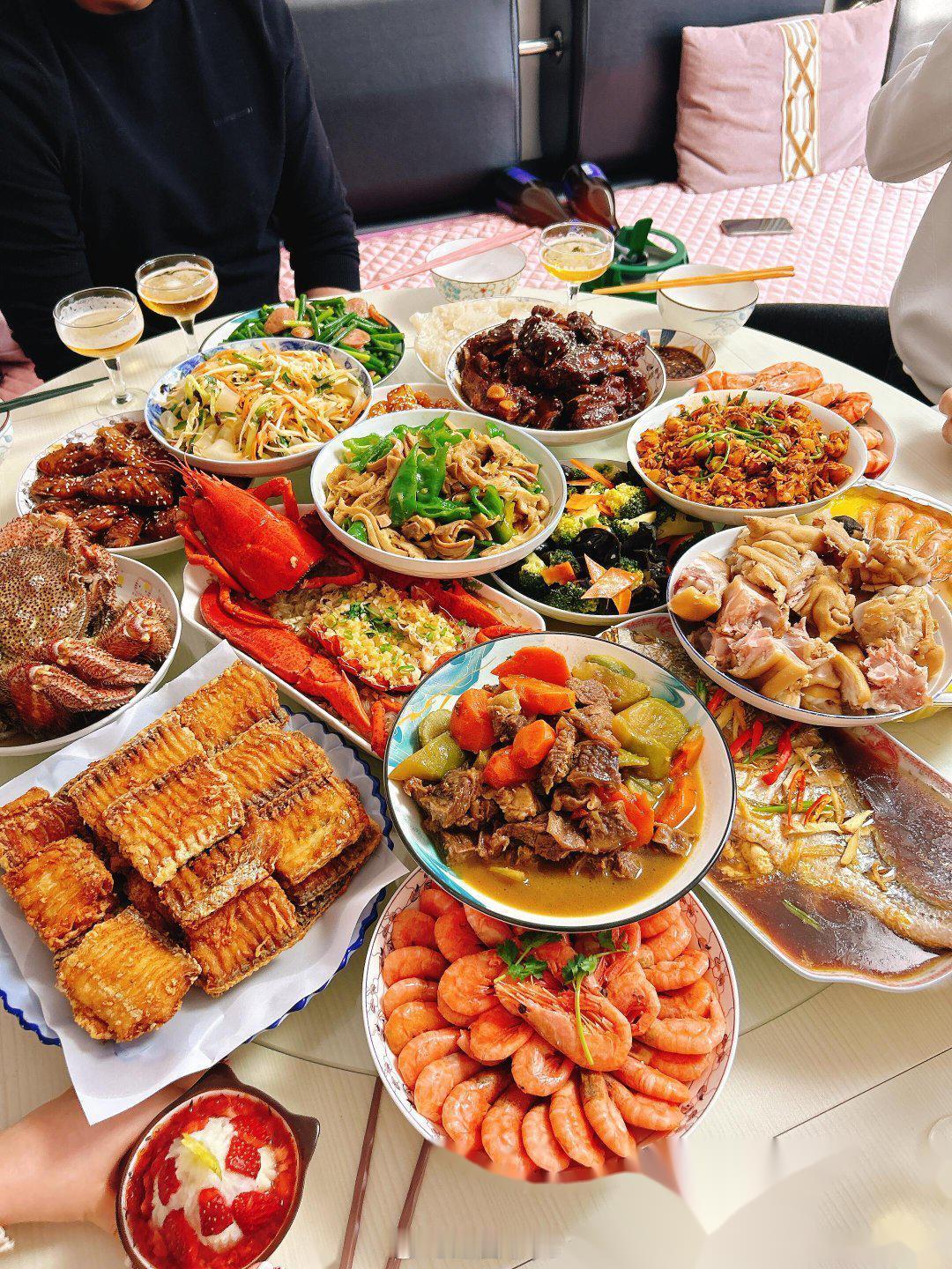 食物噪音从春节吵到节后春节至今，“食物噪音”持续刷屏。它不是肚子饿，而是大脑里停