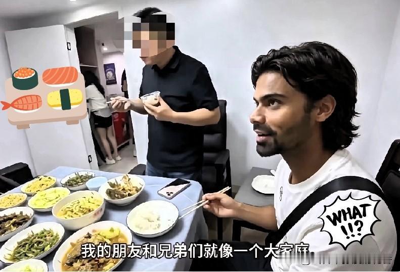 教老外蹭吃蹭喝抹黑中国，这名印度博主太毁三观

印度博主Koushik经常往返于
