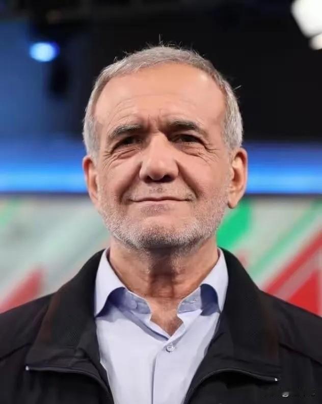 伊朗主动开放
霍尔木兹海峡，
4月18日，伊朗总统府新闻与通信副主任迈赫迪·塔巴