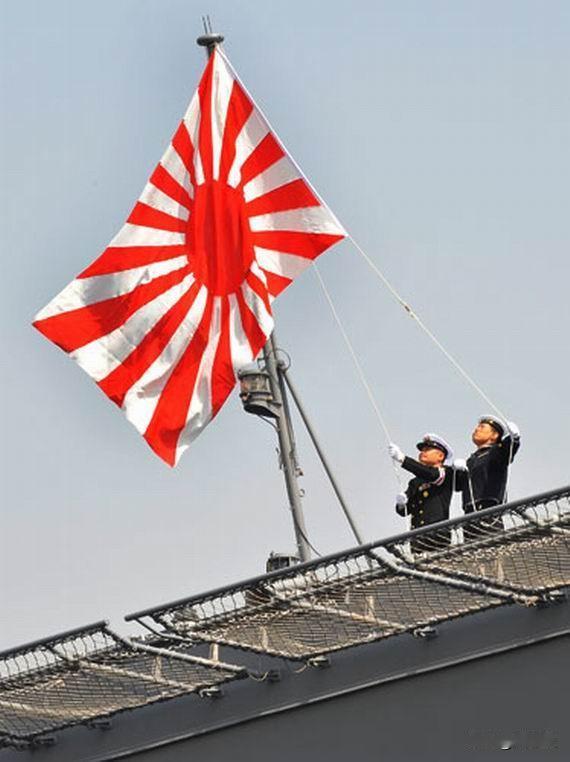 对于日本来说，北方四岛其实是“烫手山芋”。根据二战最后对日本领土的规定，日本领土