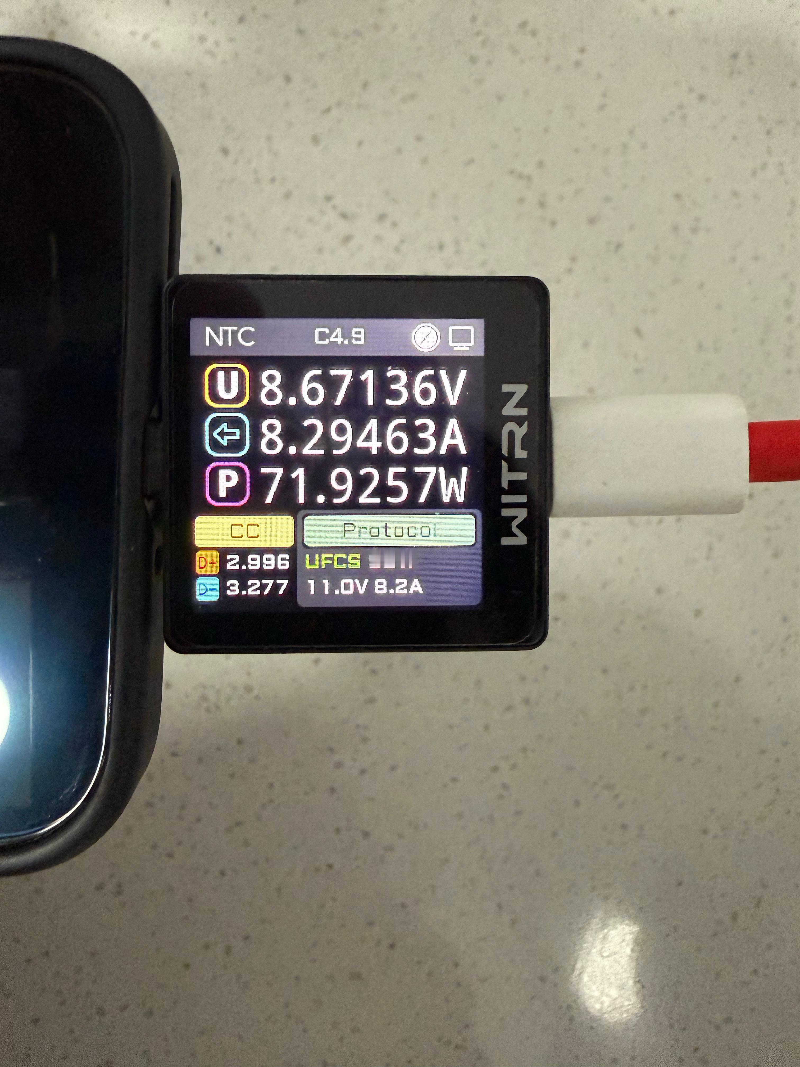 一加15充电走的是UFCS的协议啊，熄屏支持90W，亮屏支持55W，也算不错了啊