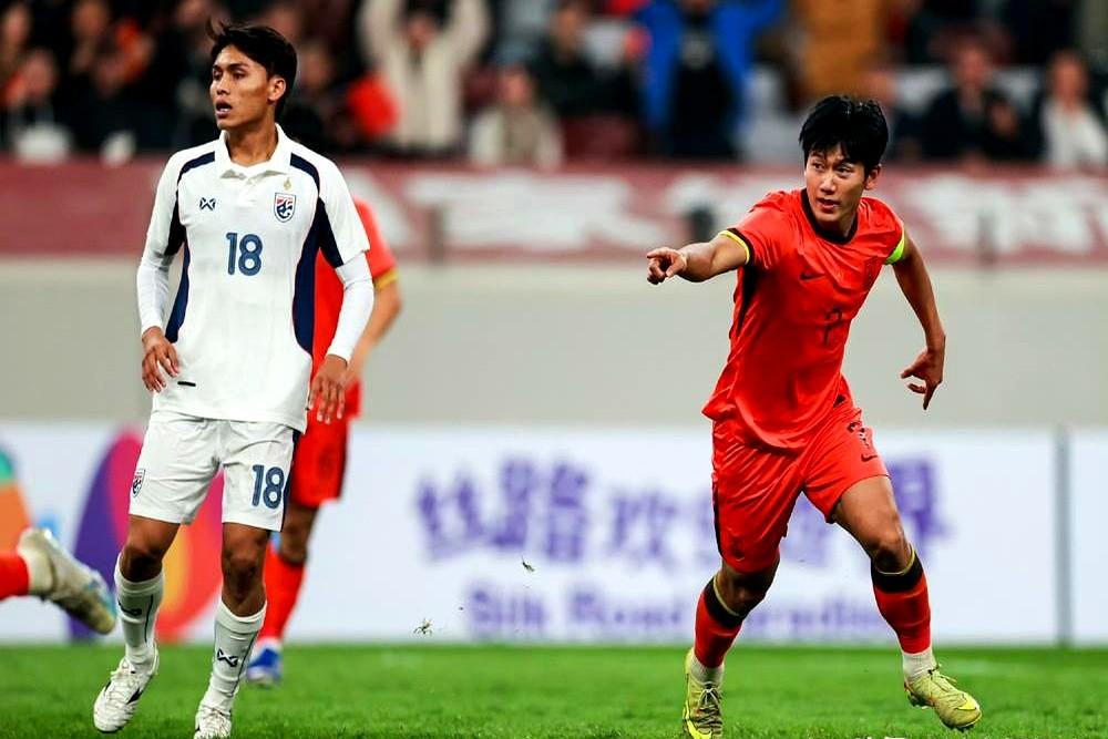 U23国足2-2追平泰国，补时红牌却炸锅了！

上半场0-2落后，下半场向余望、