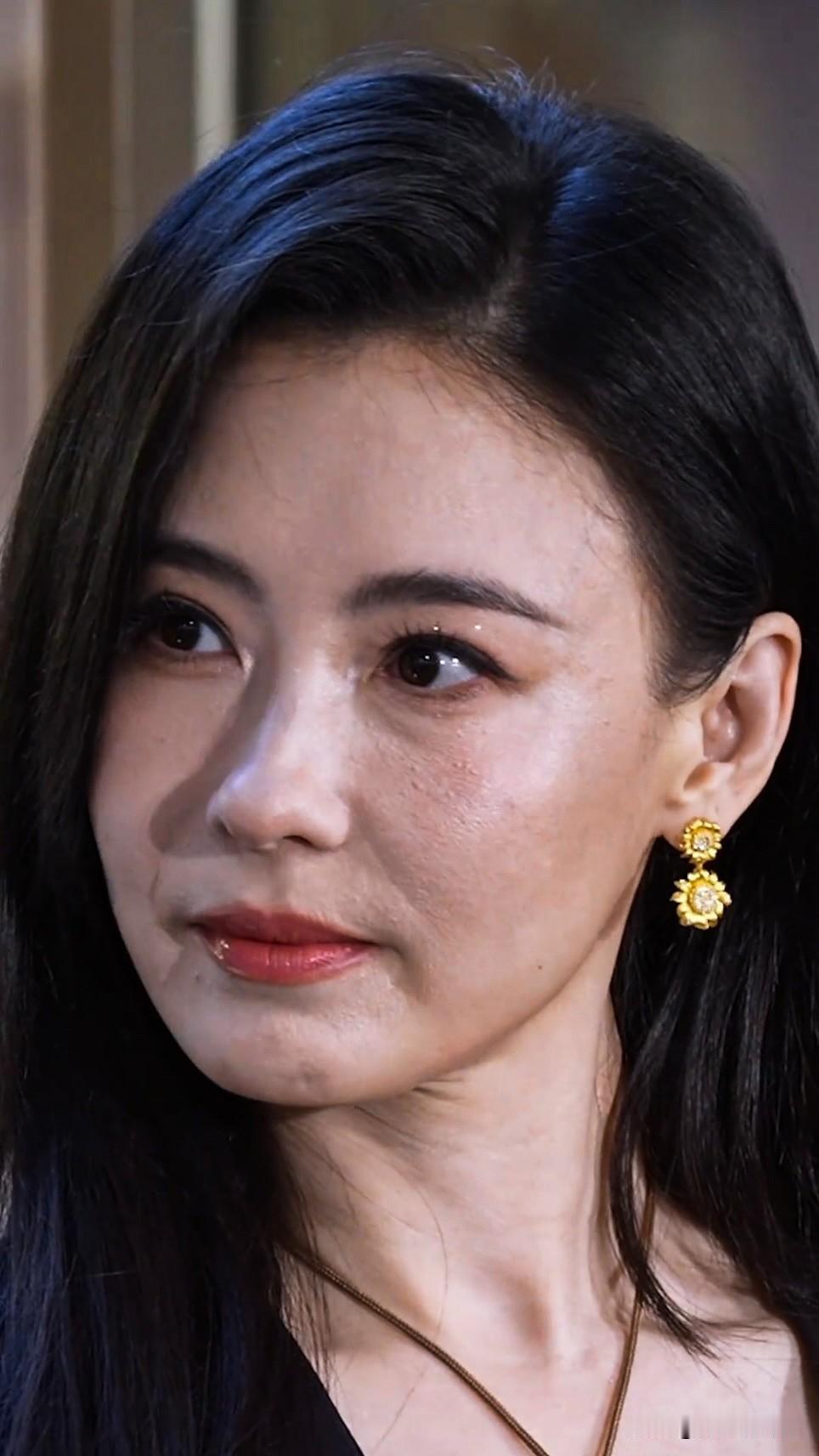 年龄感上来了，女神也有了岁月的痕迹。