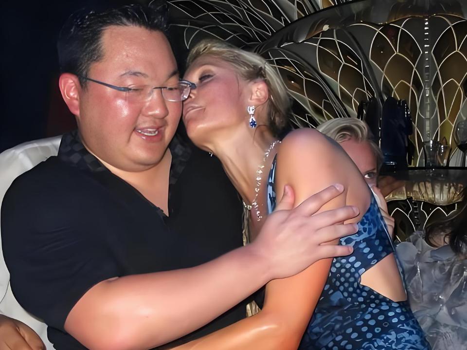 华裔富三代刘特佐，一个肥头大耳，一脸油腻的中年男人，号称“马来西亚和珅”！他豪掷