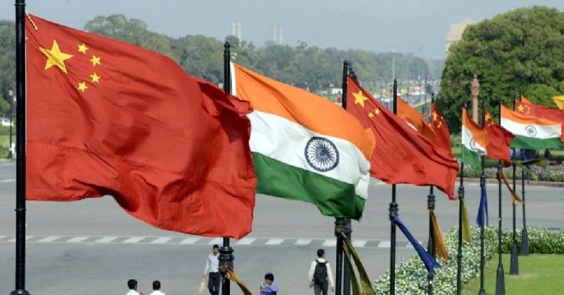 据路透社消息，两名印度官员称，印度已简化繁琐的签证审批流程，加快向中国专业人士发