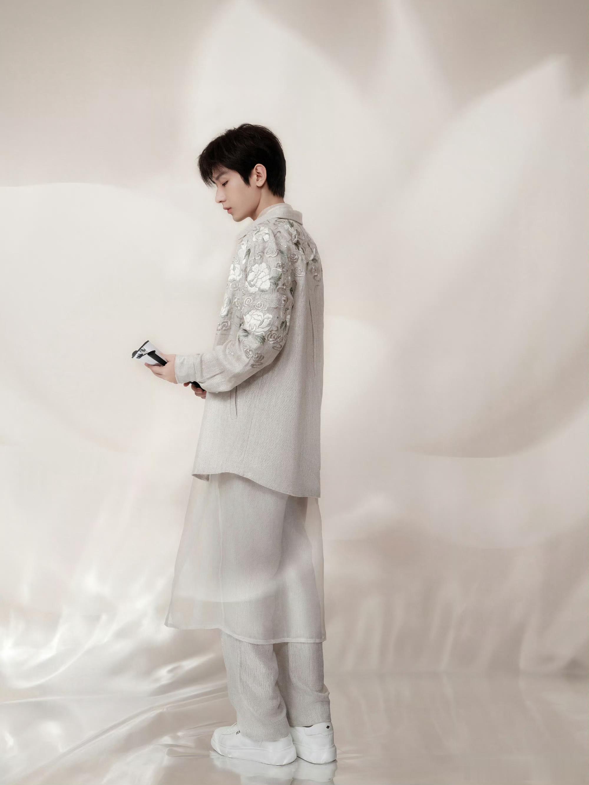 cy每一次荧幕亮相，成毅都以演技为墨，书写着属于他的传奇。成毅｜赴山海｜萧秋水｜