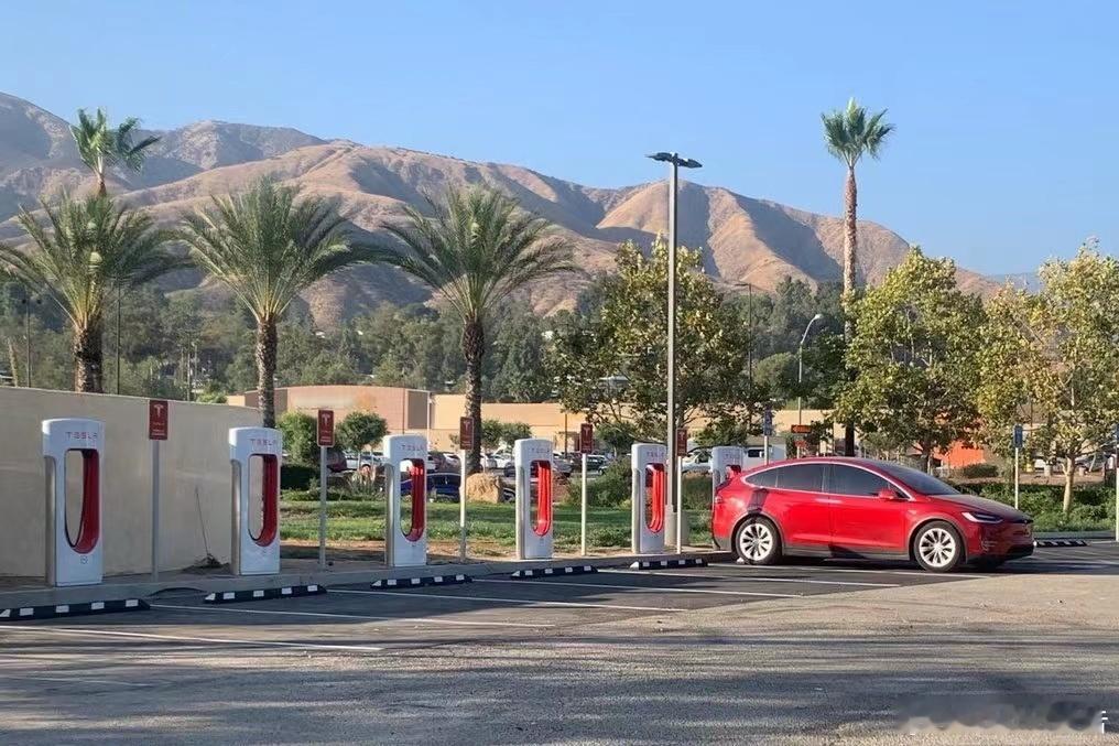 国家能源局：2027年底将建成2800万个充电设施1月31日，国家能源局明确，我