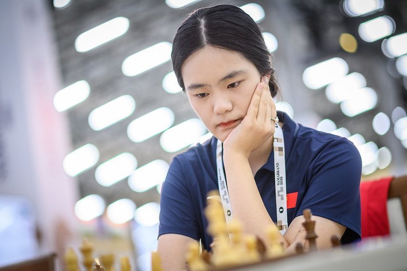 国际象棋 【奥林匹克团体赛】女子组第五轮，中国女队2胜（朱锦尔、宋宇新）2和（鹿