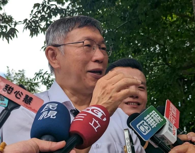 岛内场面十分尴尬！安乐死“公投”提案直接惨败，被视作友军的国民党全部弃权，直接放