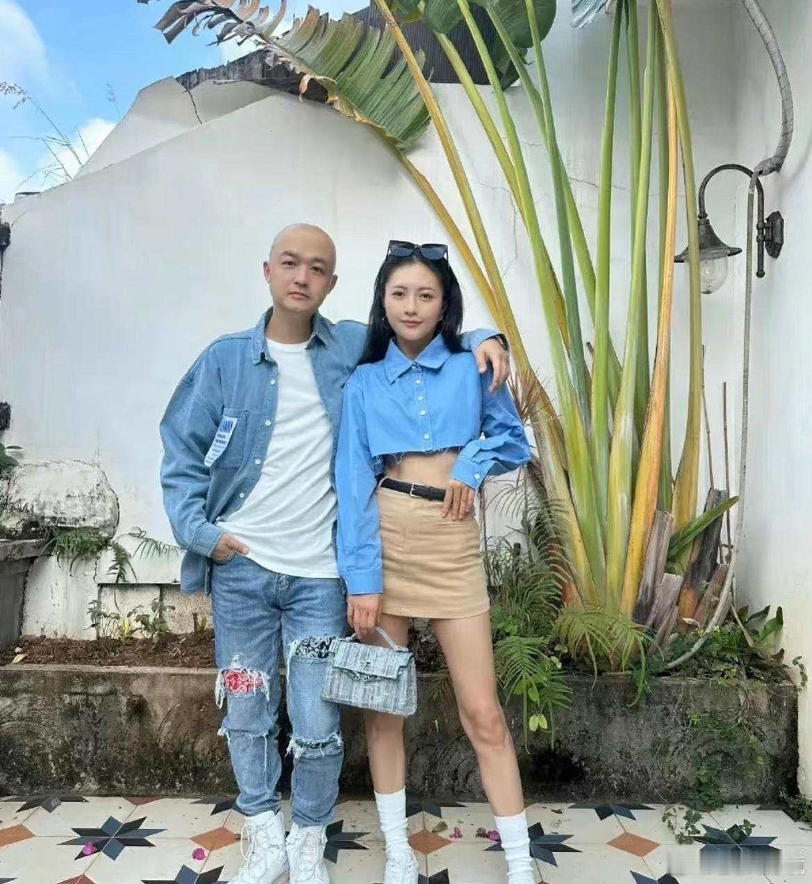 只有包文婧塌房了我还对包文婧说包贝尔超级帅…特别害怕别人喜欢他有印象感觉包文婧真