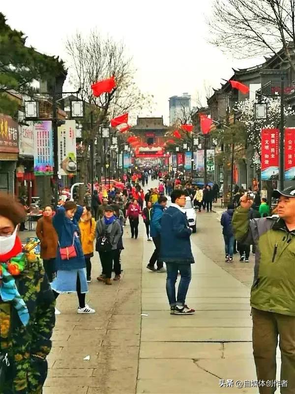 春分文旅太燃了！茶旅、森健、夜游花式出圈，春日消费新玩法藏不住
 
春分渐近，全