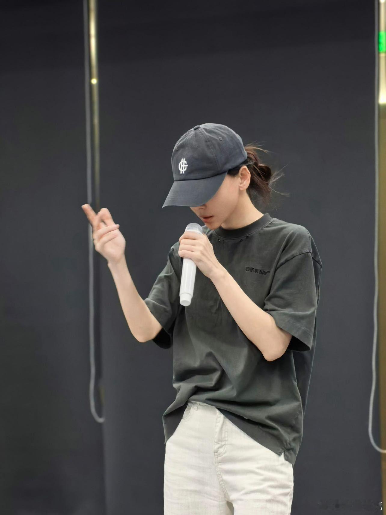 于文文南京演唱会开票于文文南京演唱会🎶耳机循环上千遍的旋律，终于能万人合唱！于