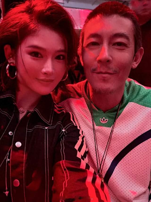 打破次元壁！吴艳妮同框陈冠希，两人是怎么接触上的？