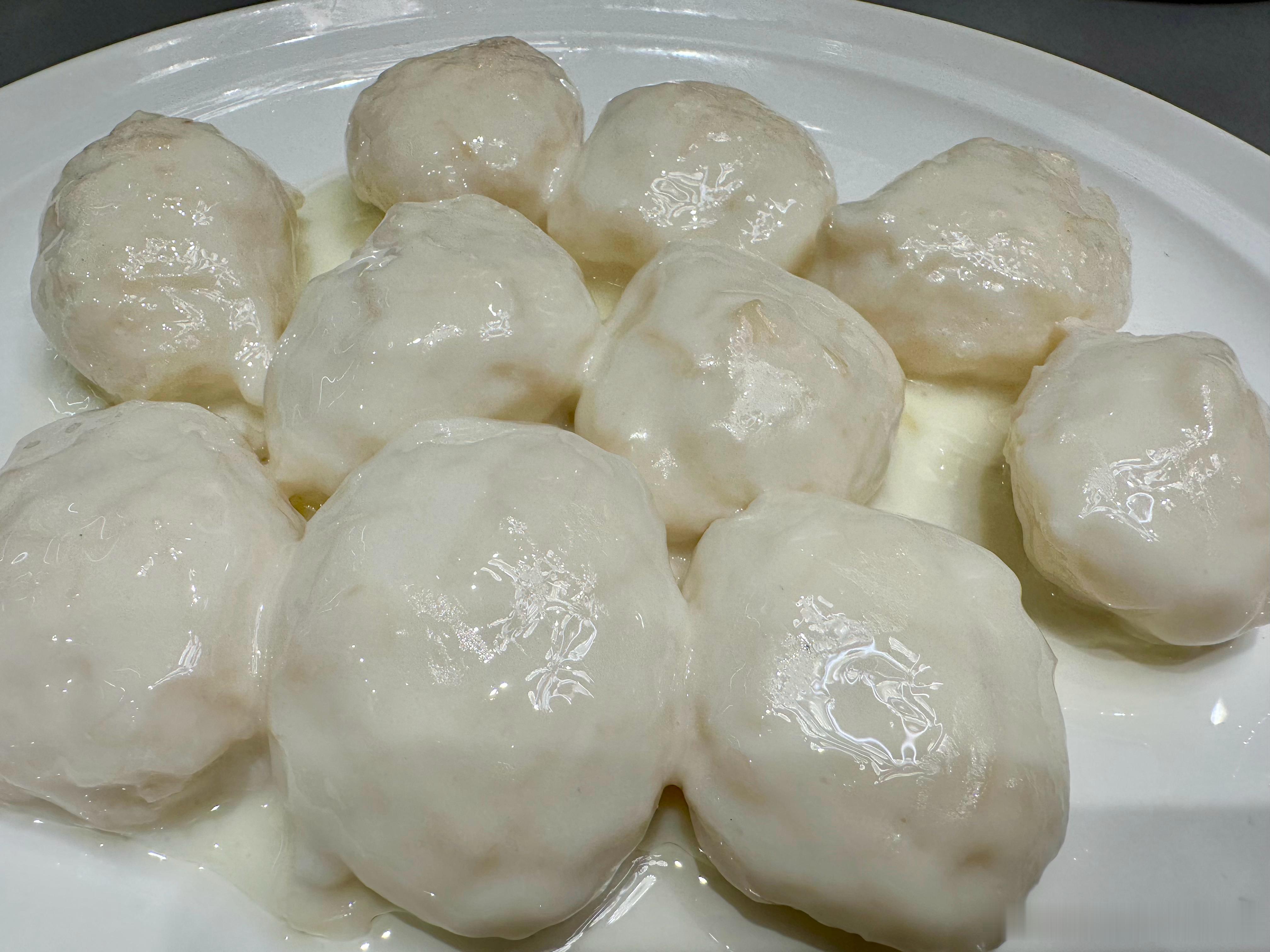 鸡蓉干贝哈，好像执念，我每次看见这菜，脑子里都先冒出奶油炸糕。天津生活