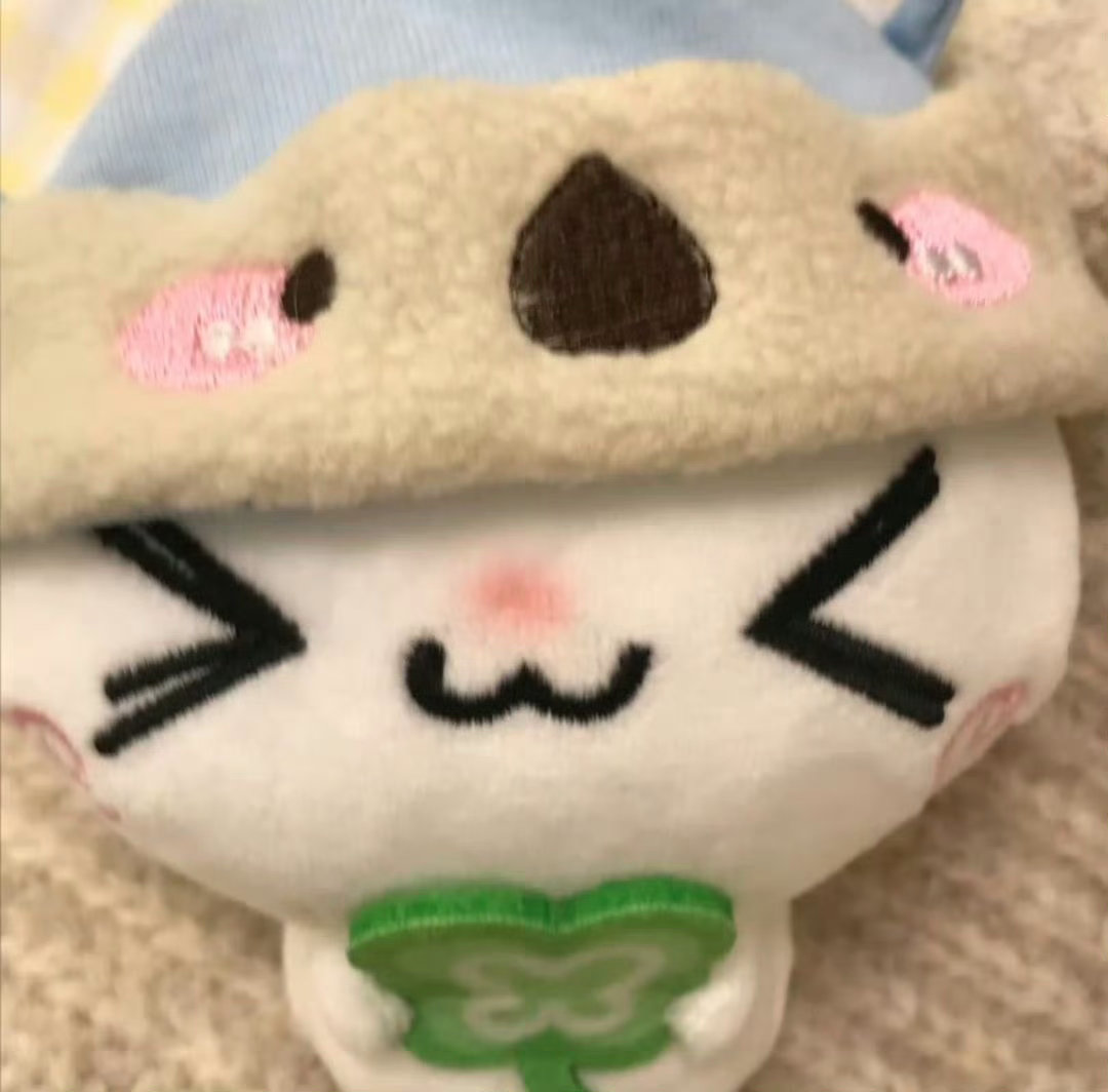 情感 瘦了的烦恼就是我的西装半身裙往下掉