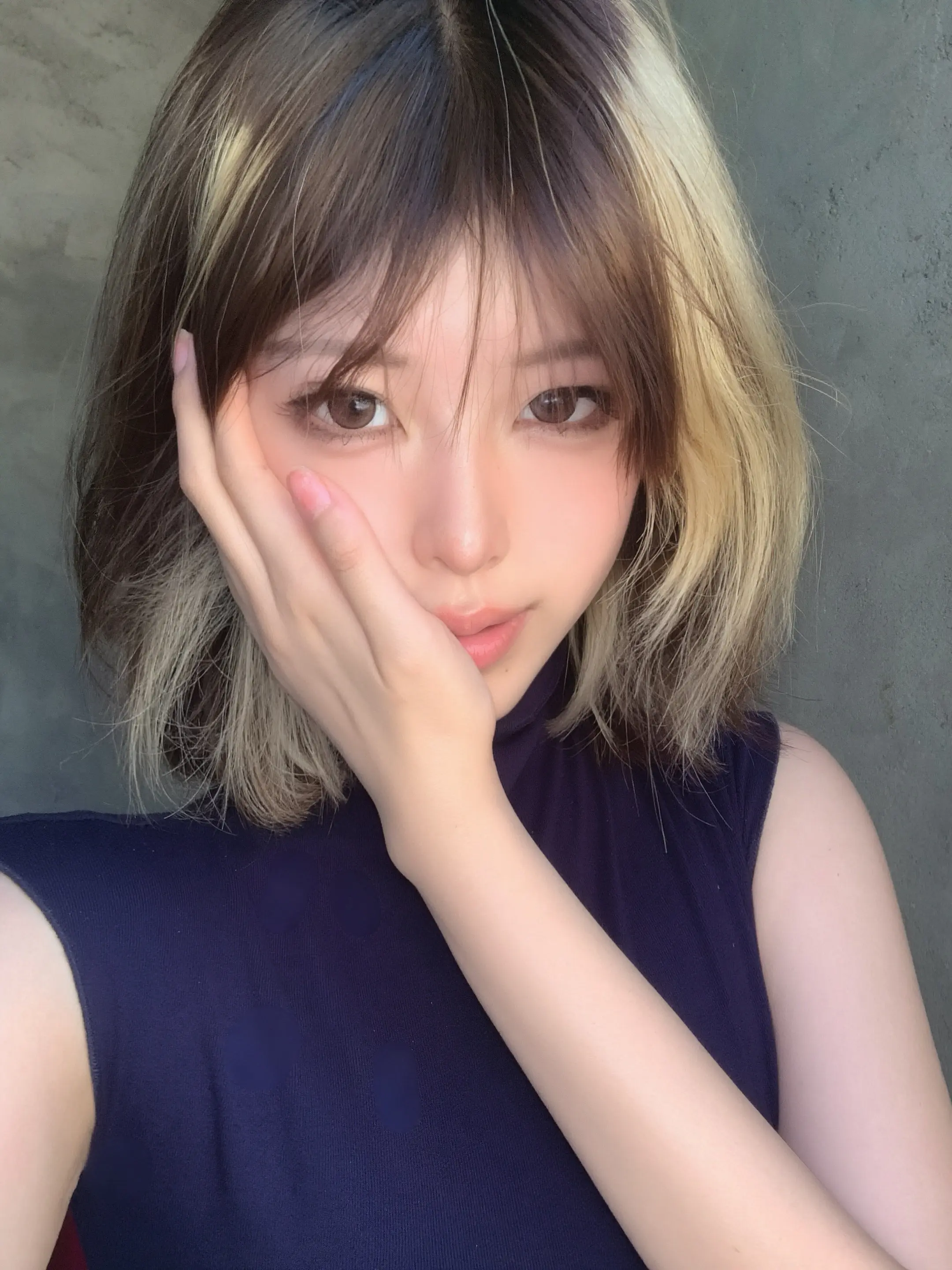 我本就明媚张扬 无需多言