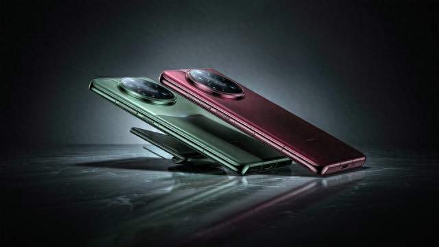 差 800 元！荣耀 Magic9 超能版 VS REDMI K100 Pro，多花 800 值不值