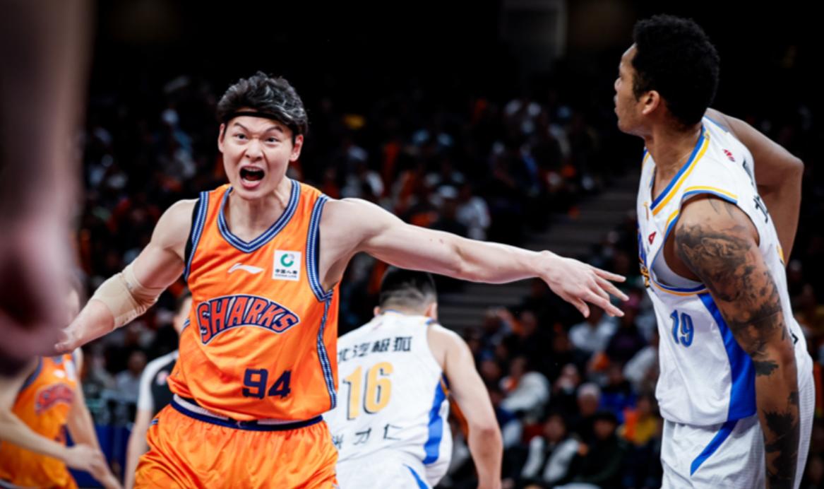 CBA四强全部集结后，这个半决赛格局确实有看头

上海对北京，广厦对深圳，四支队