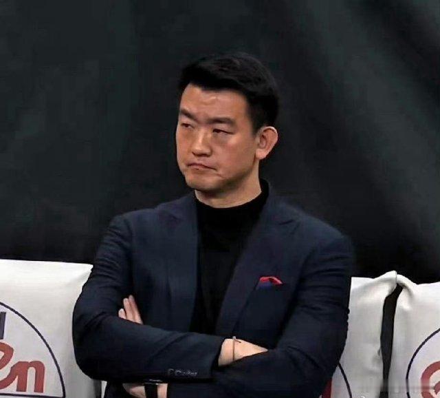 广东队不是北京和广厦对手！恕我直言不讳，看过京厦比赛后有感而发，cba新赛季冠亚