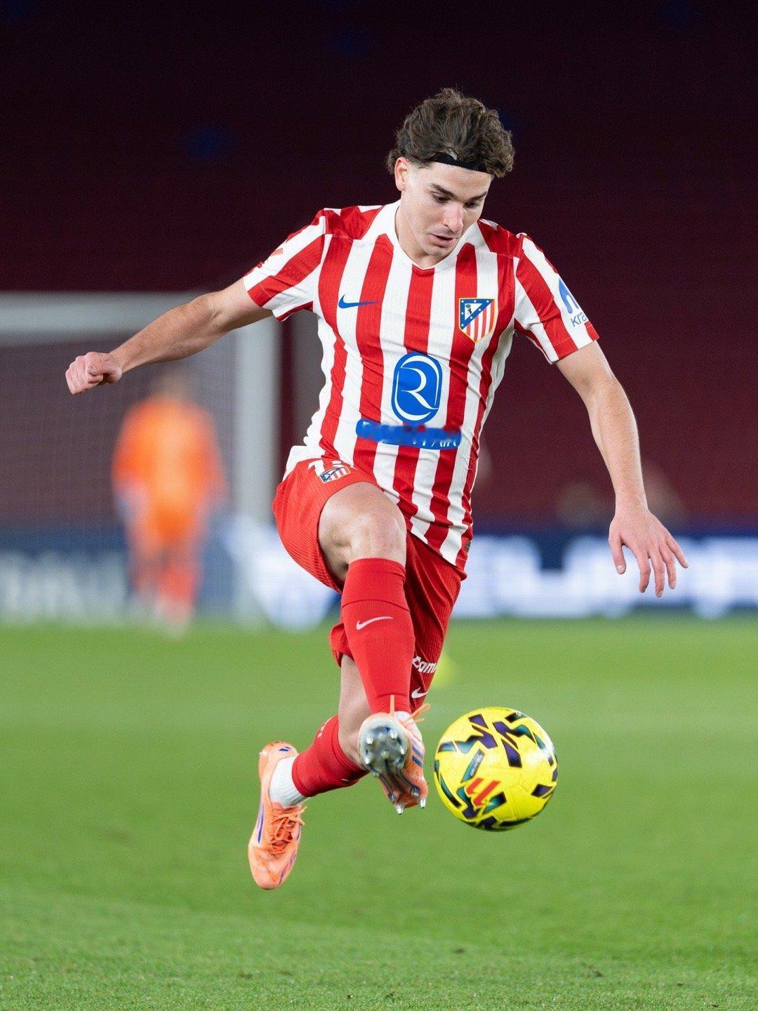 🕷阿尔瓦雷斯在巴萨3比1马竞 赛后更新INS，评论区被“加盟巴萨”刷屏…📲“