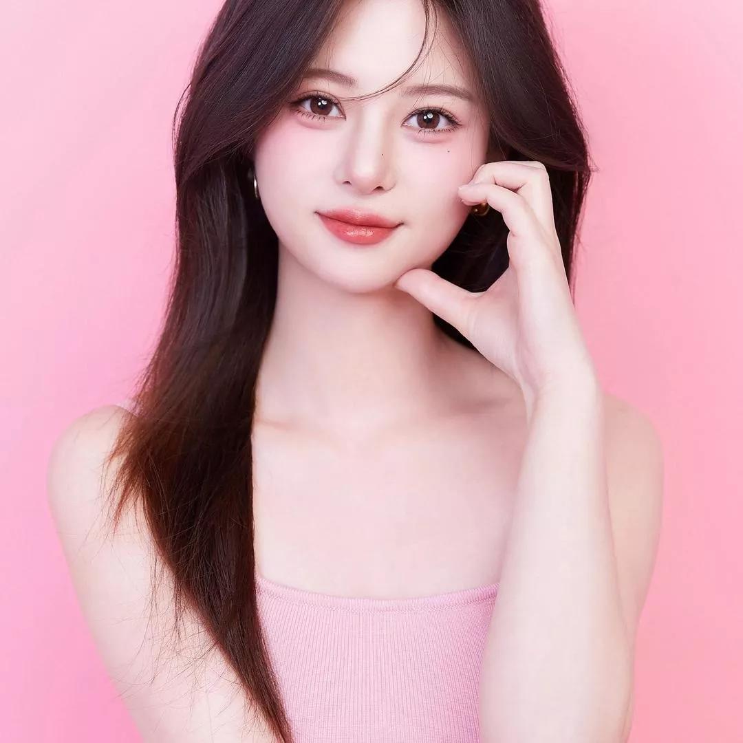 温柔甜美，粉色调下的心动瞬间💓粉色系 淡粉紫色系 粉嫩治愈 粉调少女照 粉衣甜