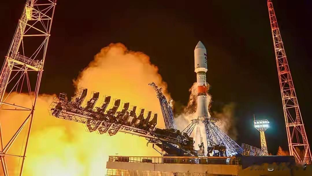 2026年6月6日，航天资深记者阿纳托利·扎克披露俄罗斯“黎明”卫星网第一批16