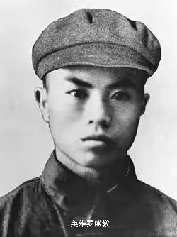 缅怀英烈罗盛教
 
73年前的1952年1月2日，在朝鲜的志愿军战士罗盛教，为抢