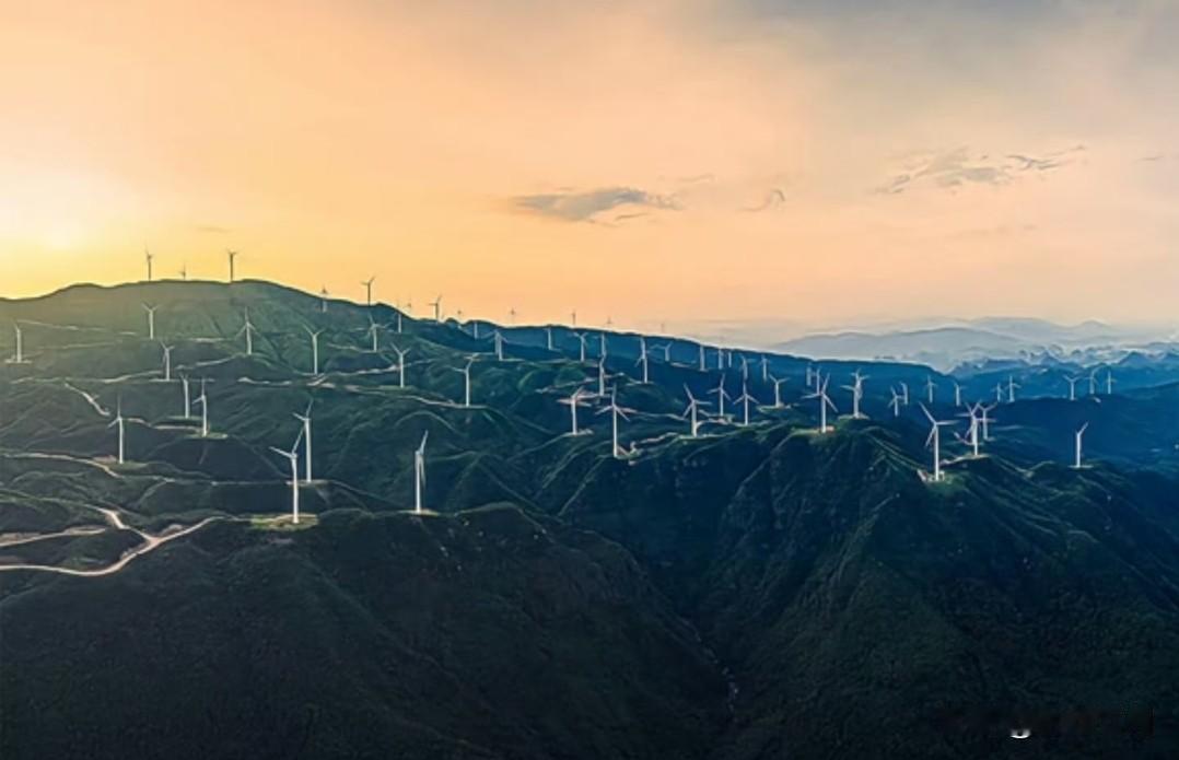 特朗普在达沃斯恐吓欧洲发展风电。
他声称，几乎所有的风力发电机都是中国制造，但中