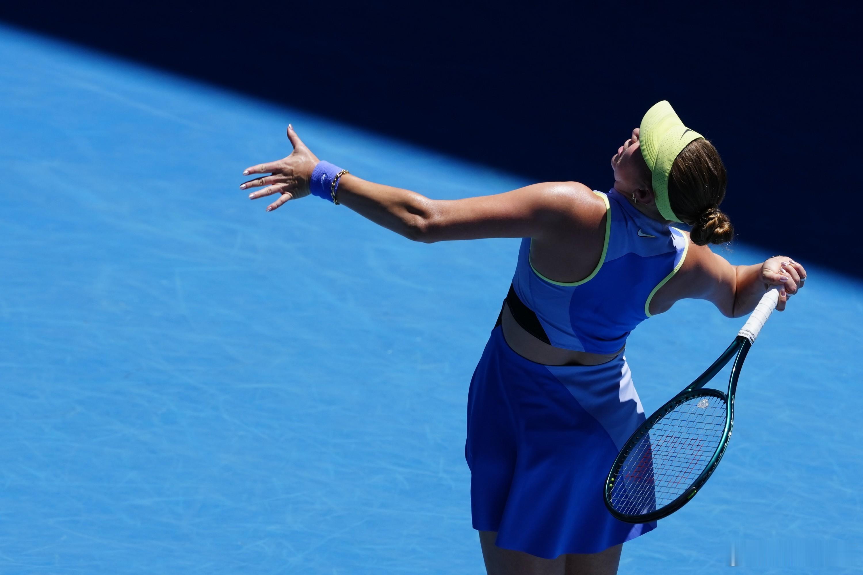 阿尼西莫娃速胜斯特恩斯晋级澳网2026 女单16强，下一轮将迎战王欣瑜VS诺斯科