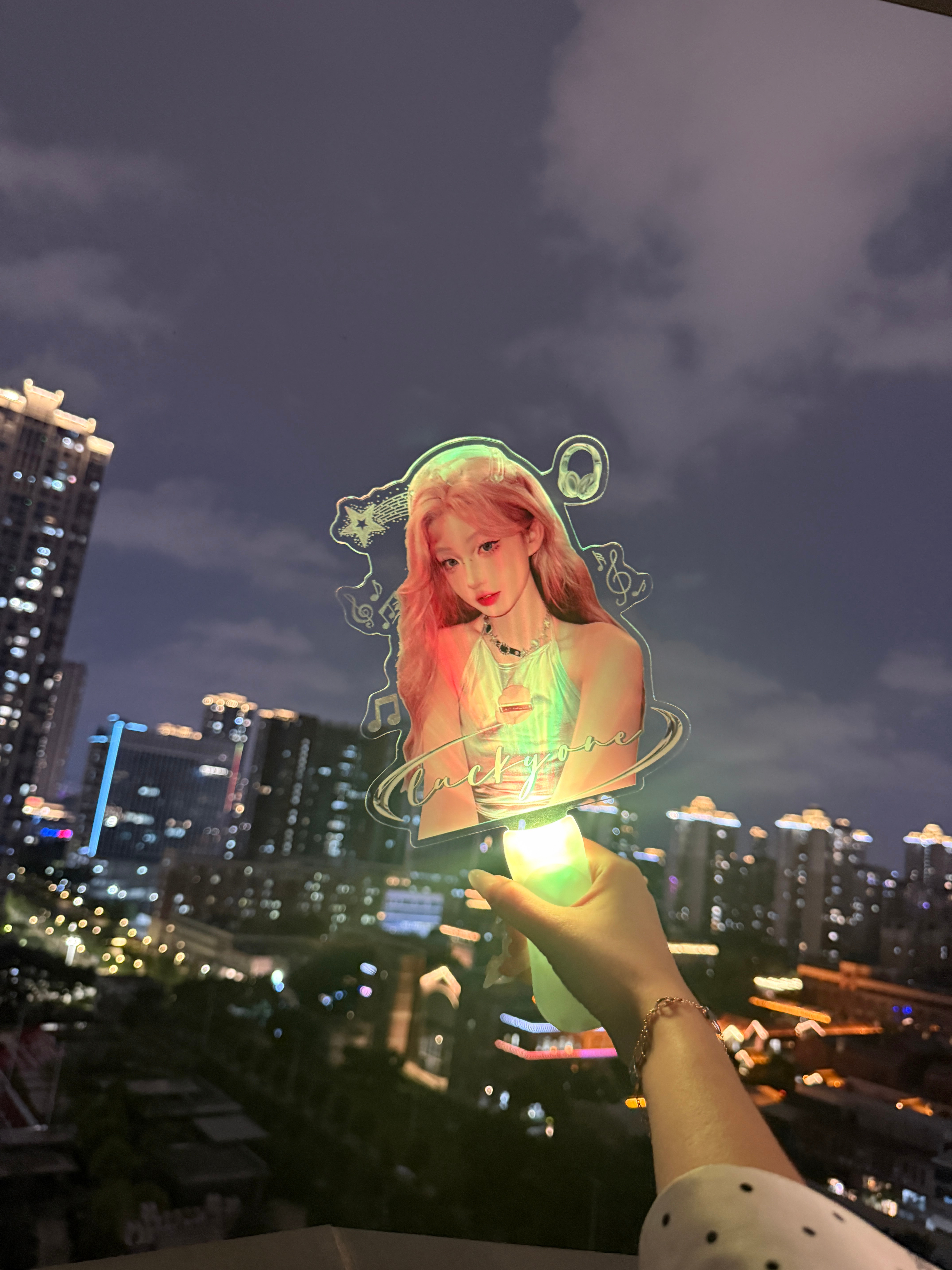 闺蜜～26号来续灯牌吧⸝⸝>o<⸝⸝ 